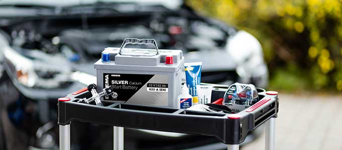 Car battery guide